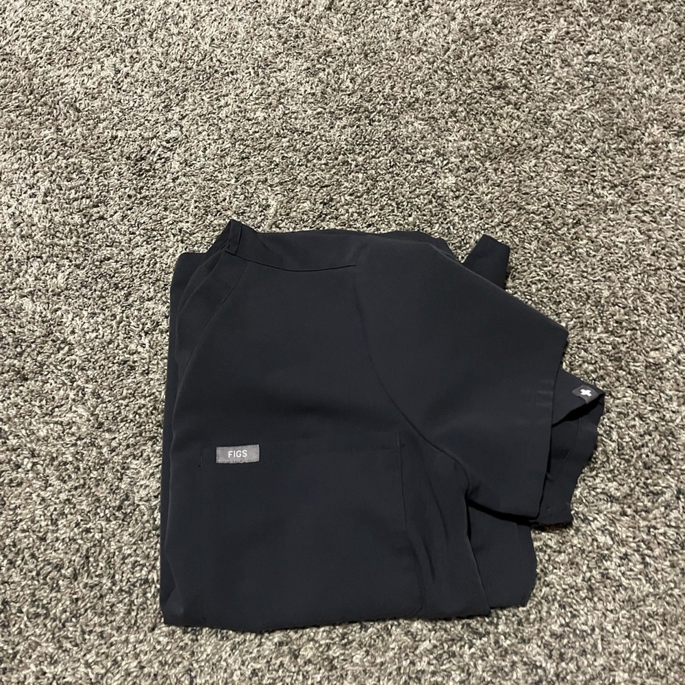 Figs Charcoal Scrub Top